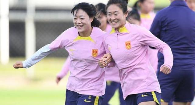那不勒斯半场0-0战平卡利亚里。
